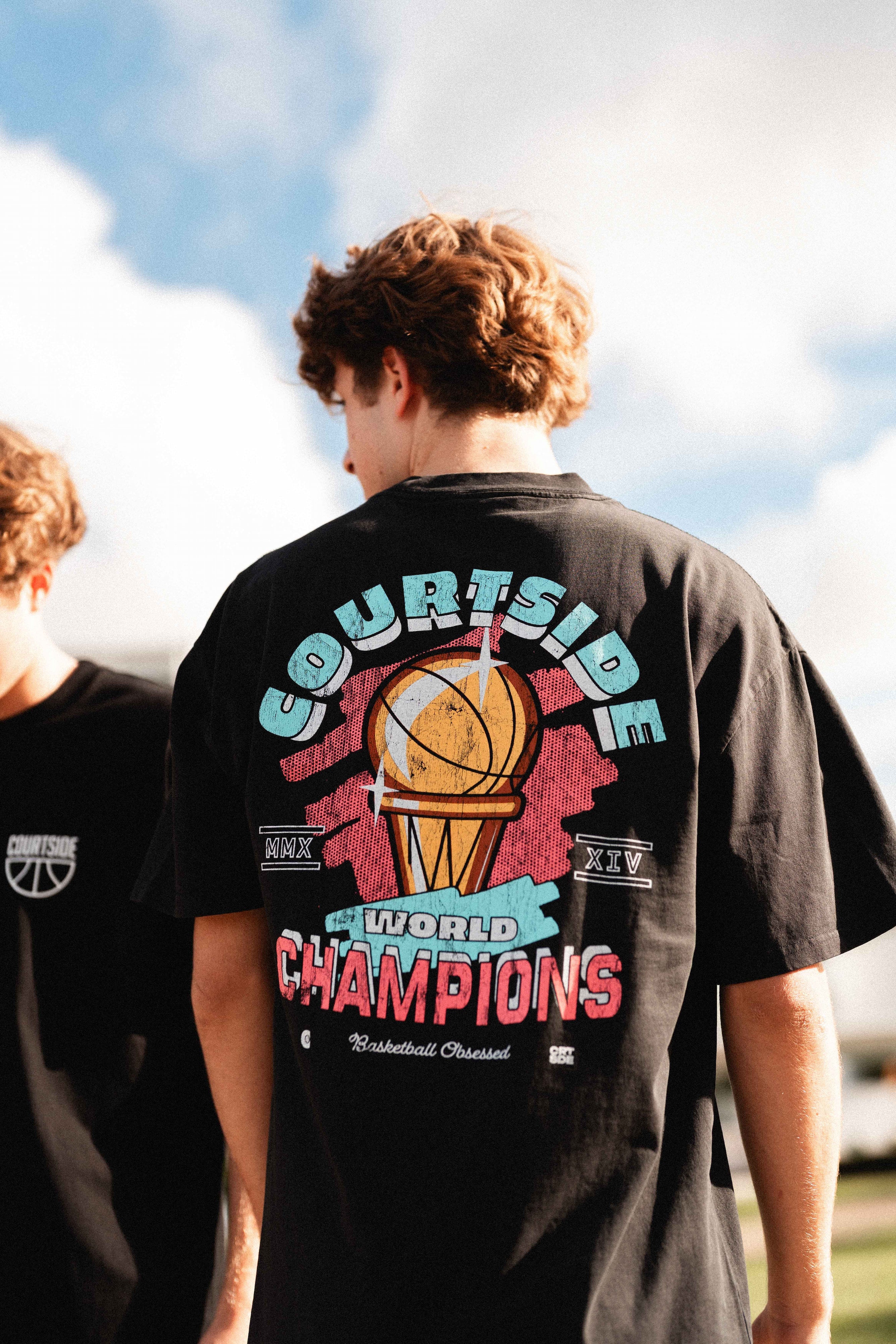 TEE'S
